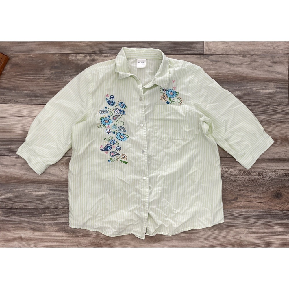 Blair Button Down Womens Medium Green Striped Floral Embroidered 3/4 Sleeve Top